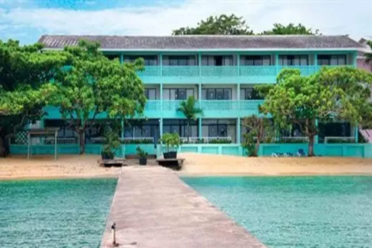 ホテル Crystal Ripple Beach Lodge オーチョ・リオス