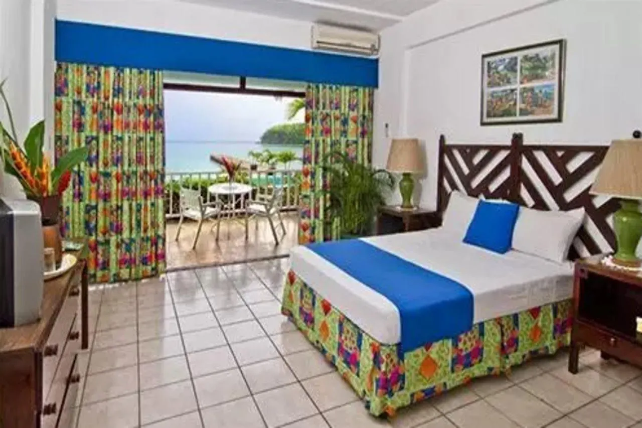 Crystal Ripple Beach Lodge オーチョ・リオス
